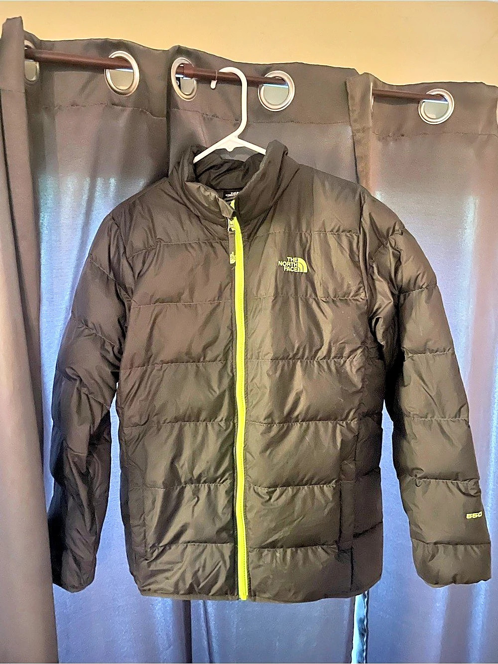 The North Face Youth 550 Down Puffer Jacket Black XL